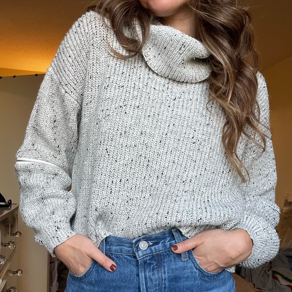 Rumor sweater - Picture 1 of 5